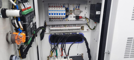 Дизельный генератор  AD-12-Т400 в кожухе со встроенным АВР