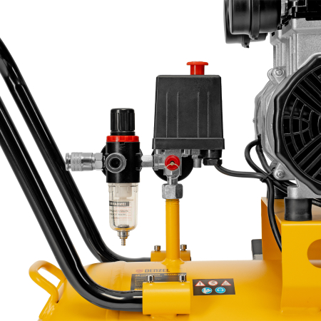 Поршневой компрессор  DLS 3300/100