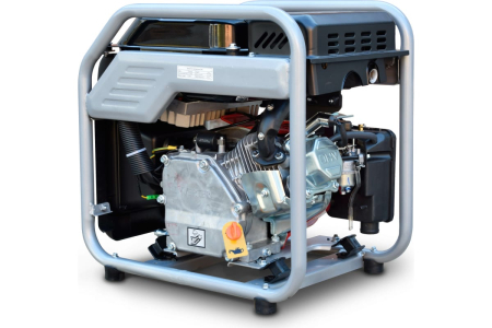 Бензиновый генератор  R3500i